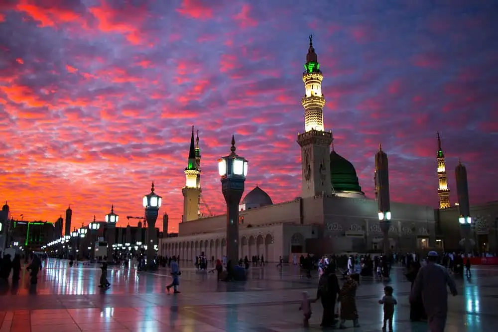7 things to look for before choosing an Umrah travel agency in Plano